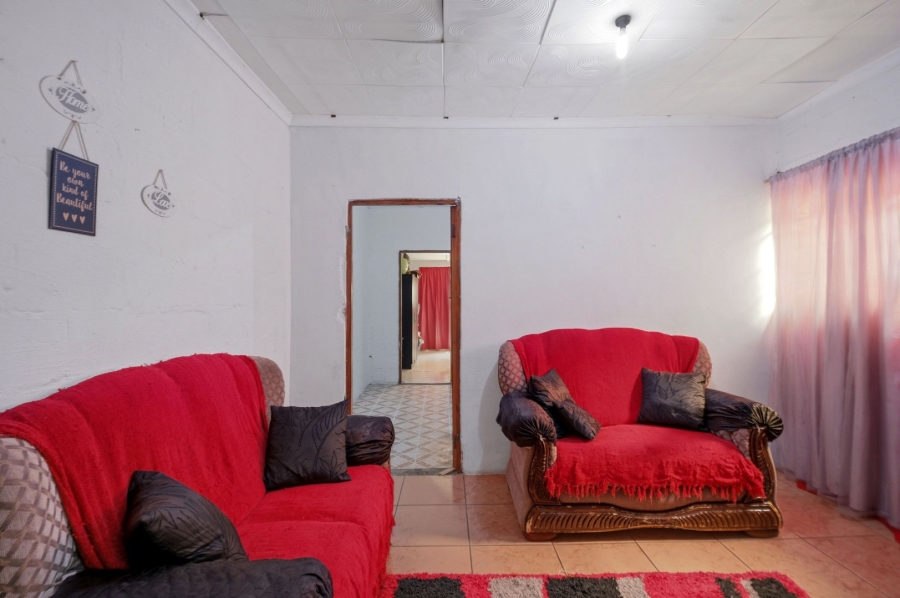 2 Bedroom Property for Sale in Missionvale Eastern Cape